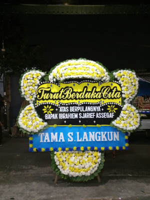 Papan Bunga Duka di Bonebone